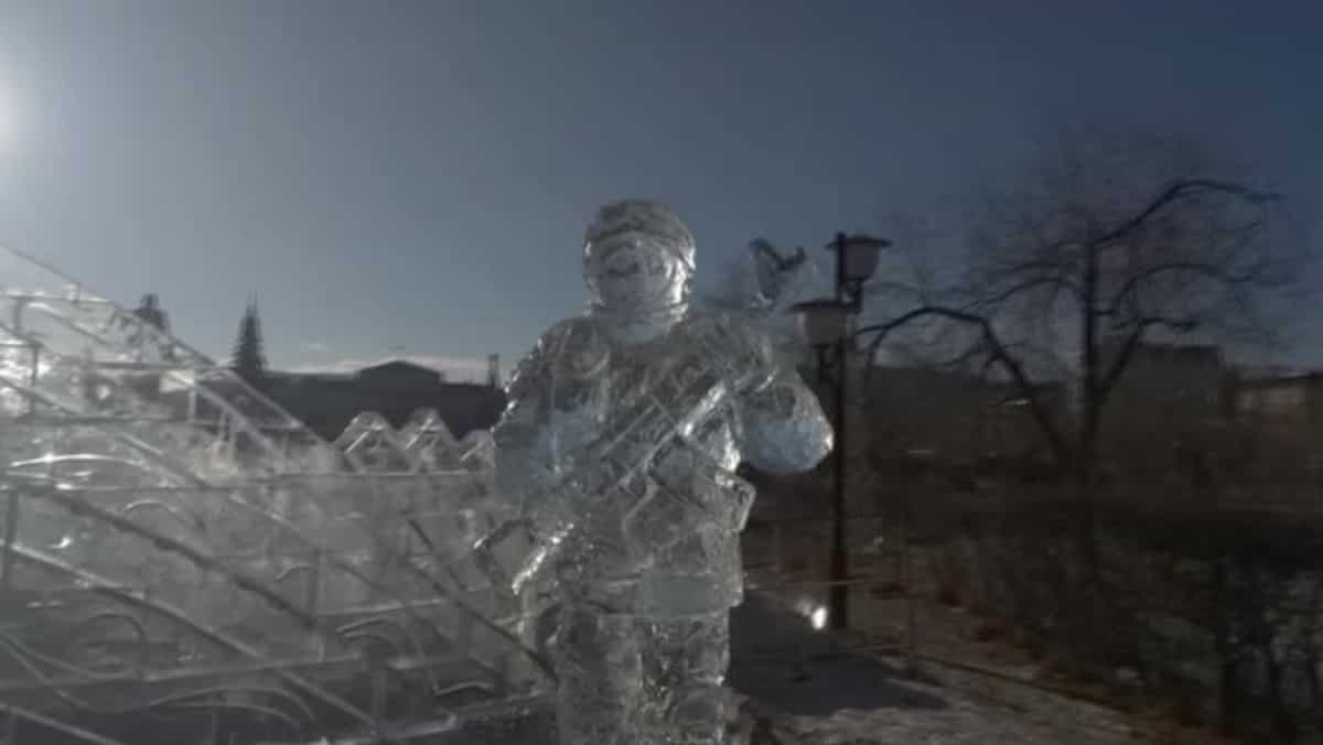 Russia From Ice soldiers to Z symbol, a different kind of Christmas in